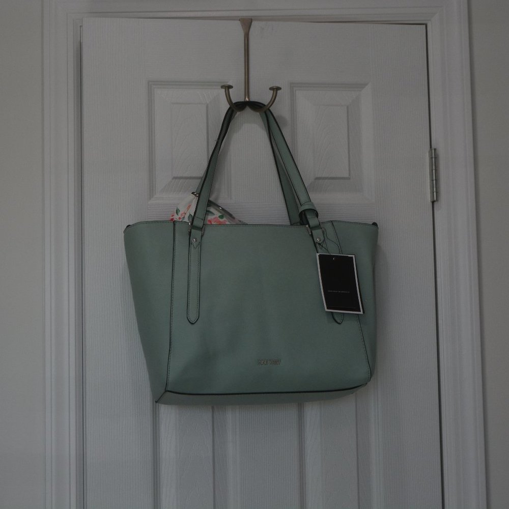 NWT  Nine West Bag